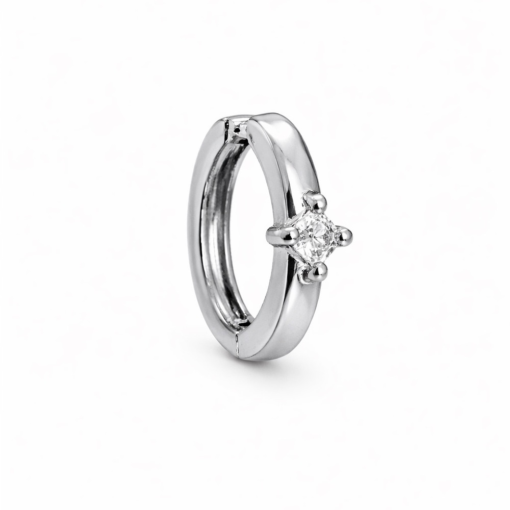 Solitaire Huggie - Single